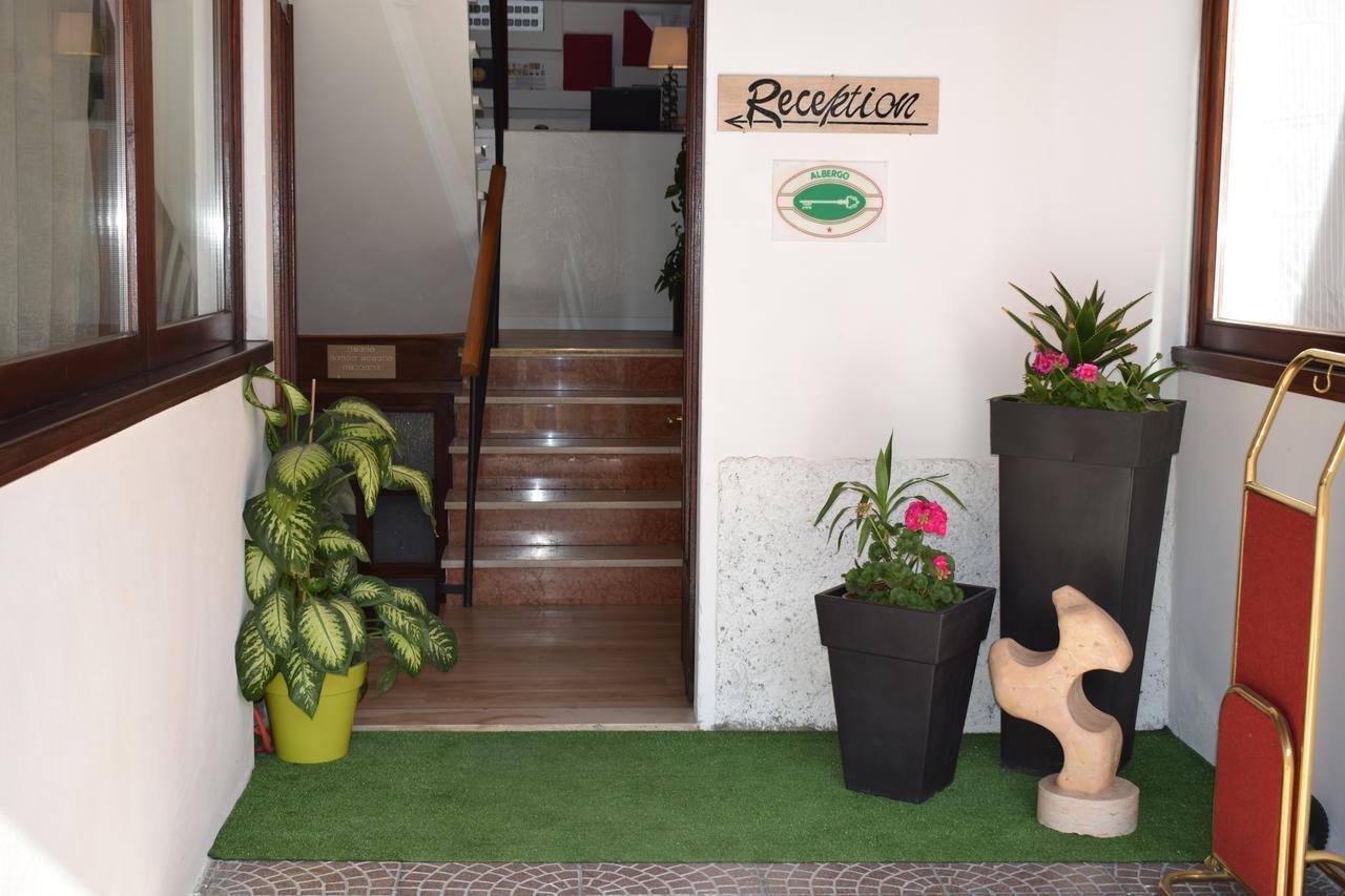 Albergo Al Pescatore Brenzone sul Garda Dış mekan fotoğraf