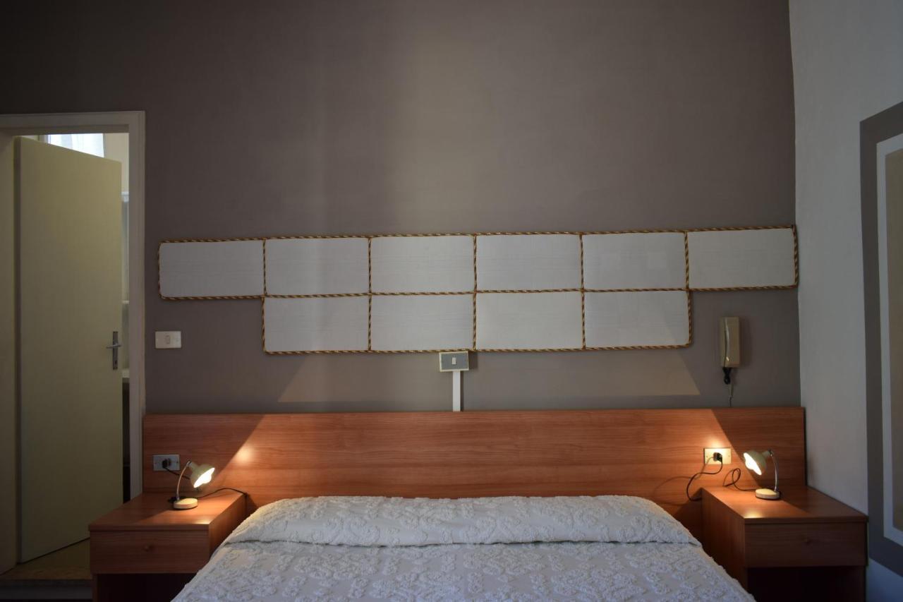Albergo Al Pescatore Brenzone sul Garda Dış mekan fotoğraf