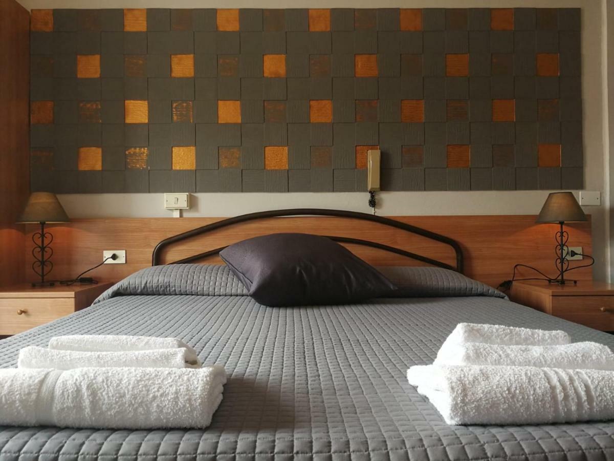 Albergo Al Pescatore Brenzone sul Garda Dış mekan fotoğraf